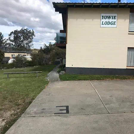 Yowie 3 - Yowie Lodge-2